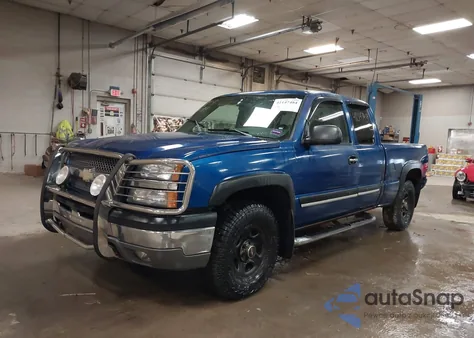 2004 Chevrolet Silverado 1500 Z71 z USA, uszkodzony, nr VIN 2GCEK19TX41270253